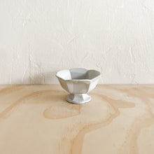 Load image into Gallery viewer, Eclore Footed Bowl