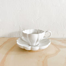 Load image into Gallery viewer, Le Bouquet Teacup and Saucer Set - White