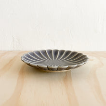 Load image into Gallery viewer, Blossom Oval Plate