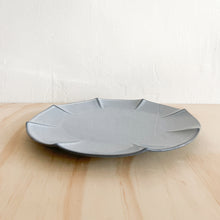 Load image into Gallery viewer, Plisse Plate Grey Blue