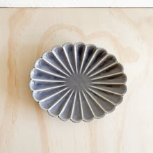 Load image into Gallery viewer, Blossom Oval Plate