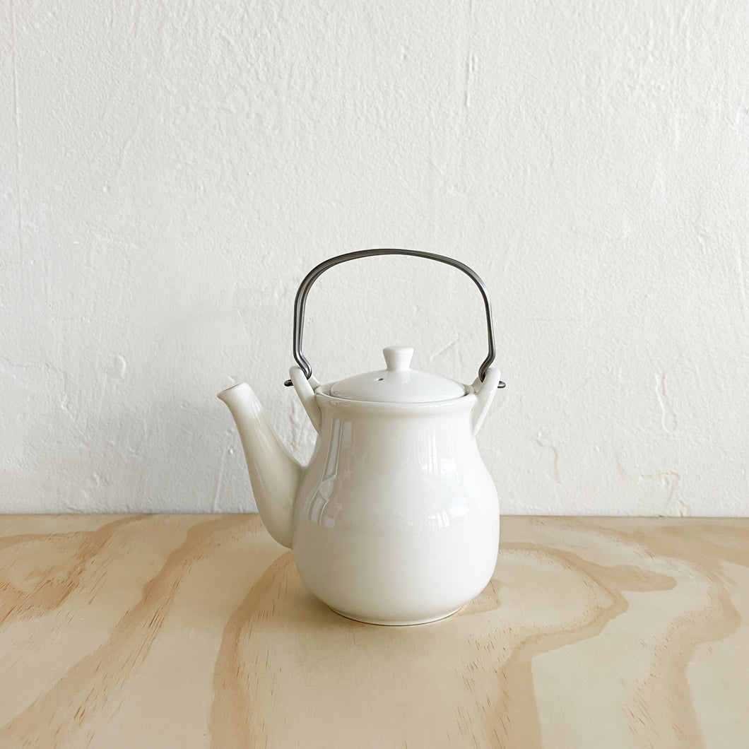 Perche Teapot - White