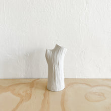 Load image into Gallery viewer, Tree Trunk Vase
