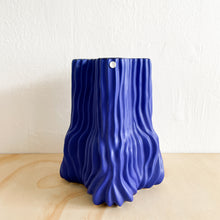 Load image into Gallery viewer, Magny Vase Dark Blue
