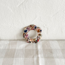Load image into Gallery viewer, Scallop Edged Napkin Rings
