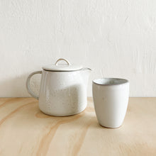 Load image into Gallery viewer, Nordic Sand Flat Lid Teapot
